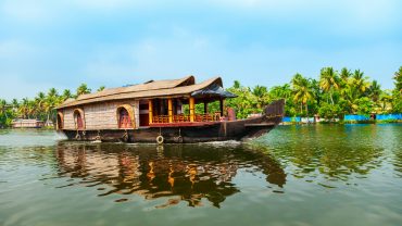 5 Best Houseboat Stays in Kerala for a Serene Getaway